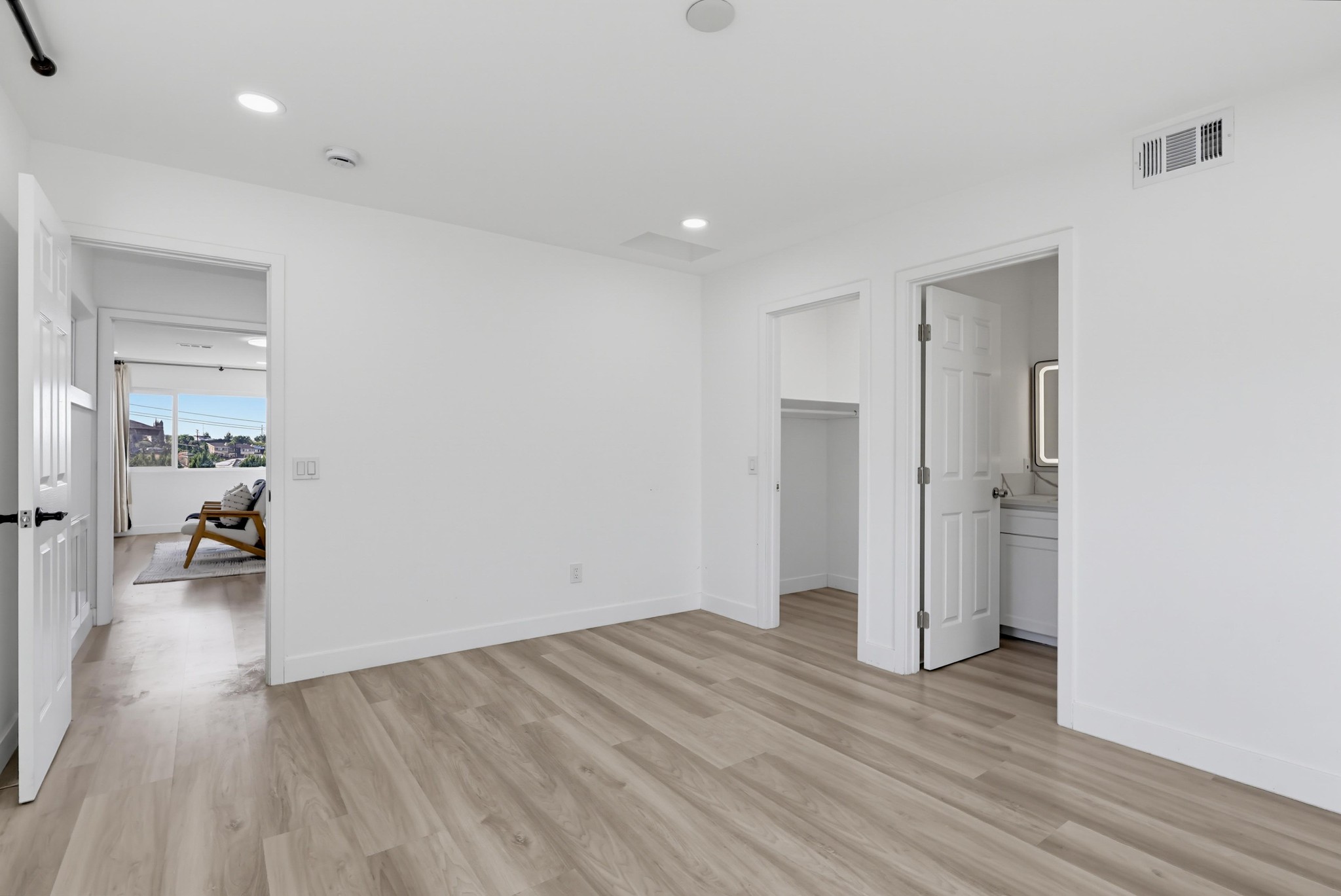Virtual tour photo 65 of 99 for 125 Campanita Ct