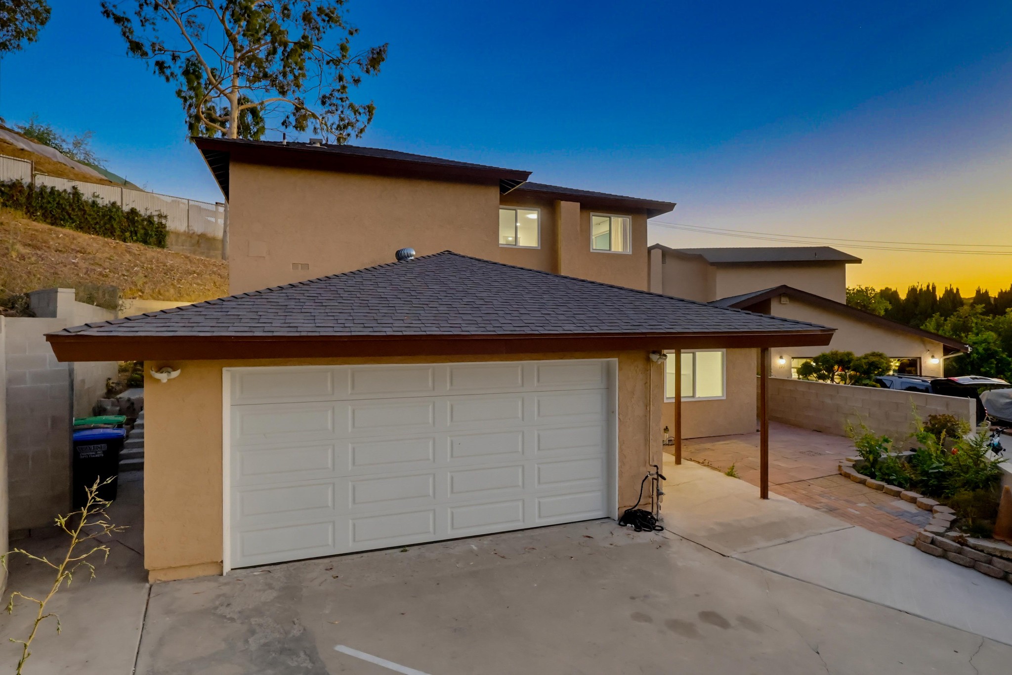 Virtual tour photo 5 of 98 for 125 Campanita Ct