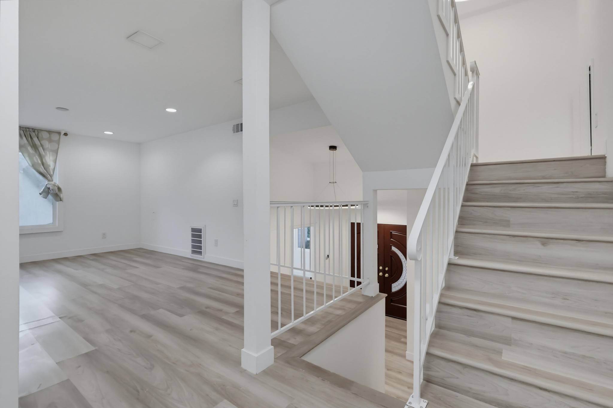 Virtual tour photo 22 of 98 for 125 Campanita Ct
