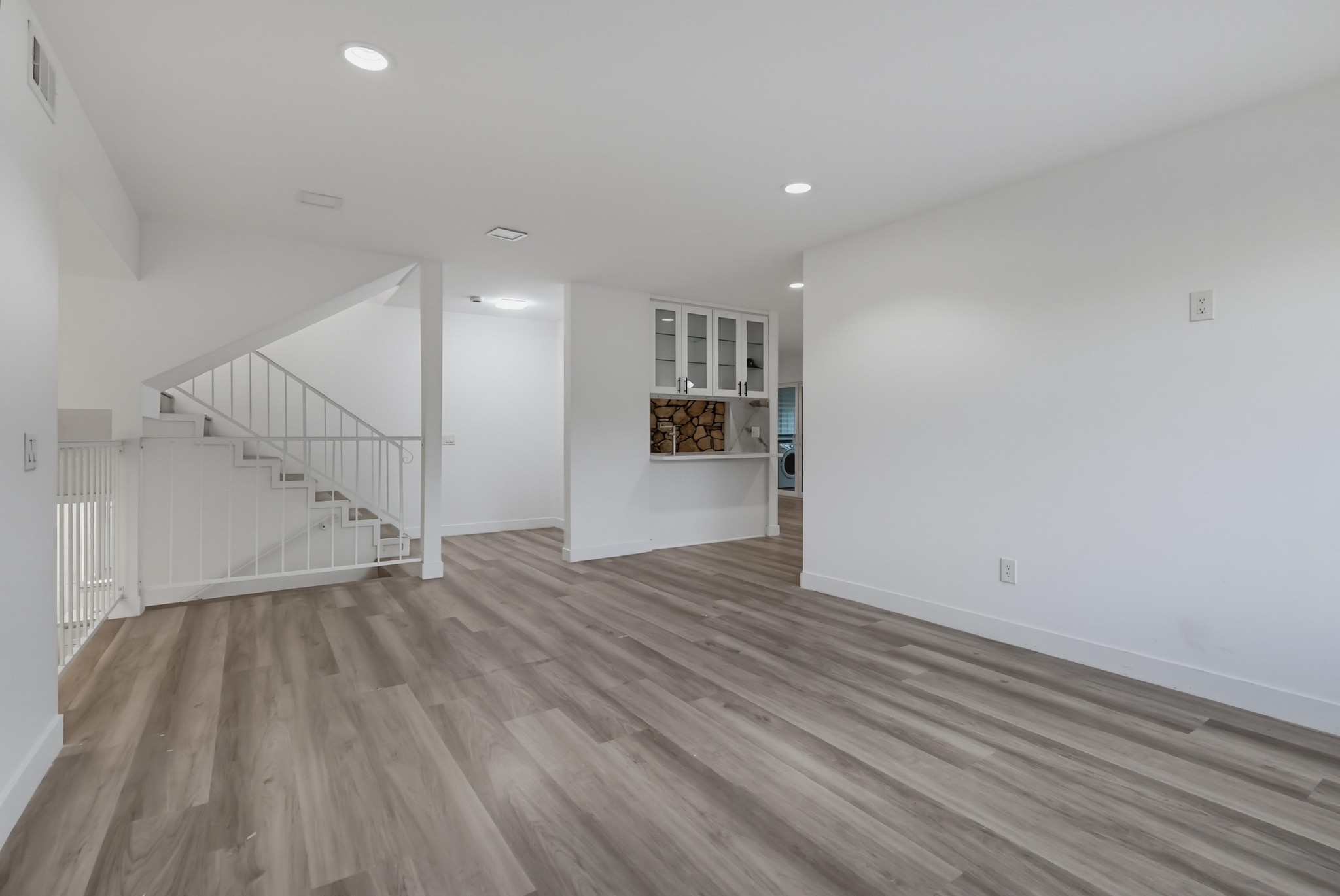 Virtual tour photo 26 of 98 for 125 Campanita Ct