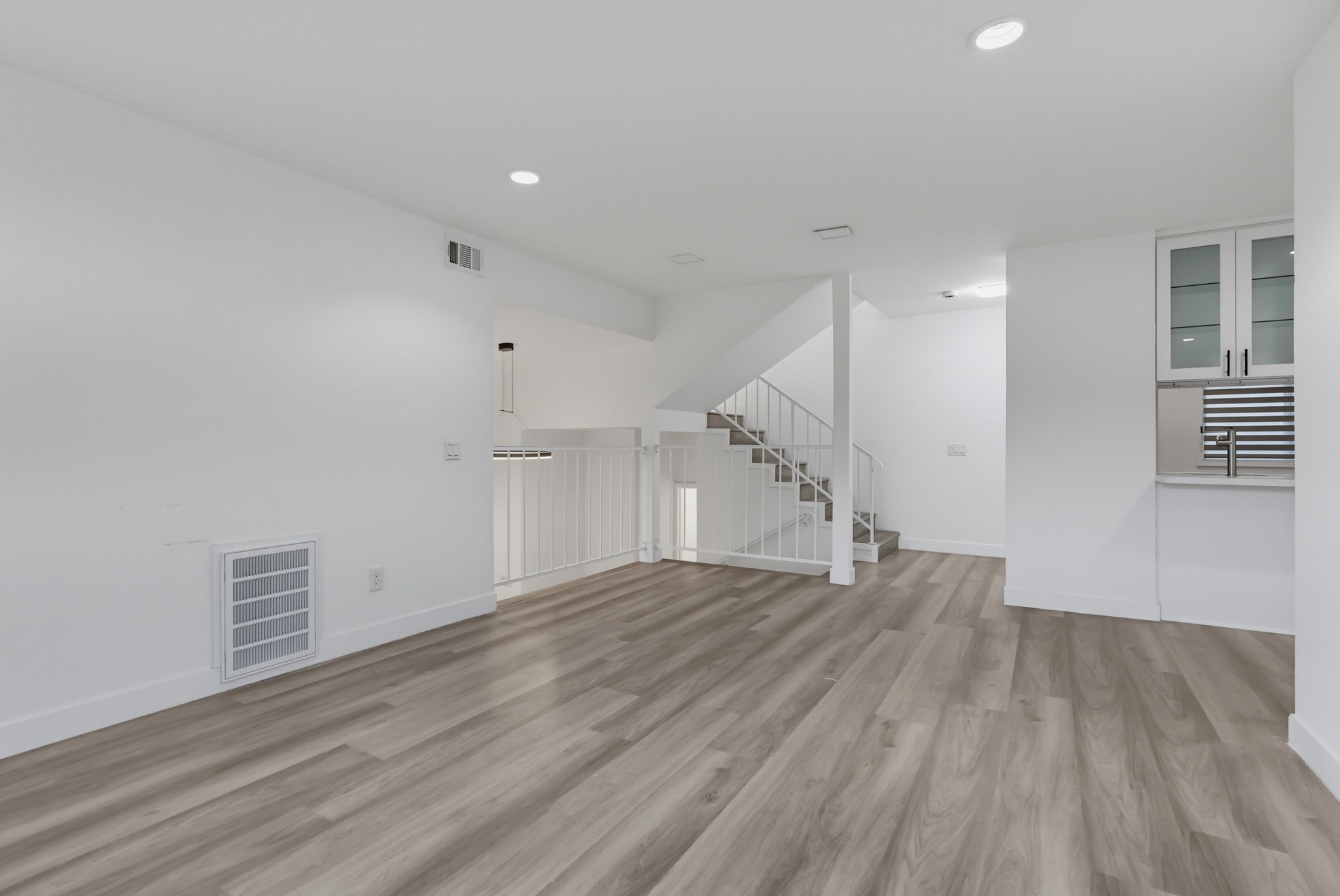 Virtual tour photo 28 of 98 for 125 Campanita Ct