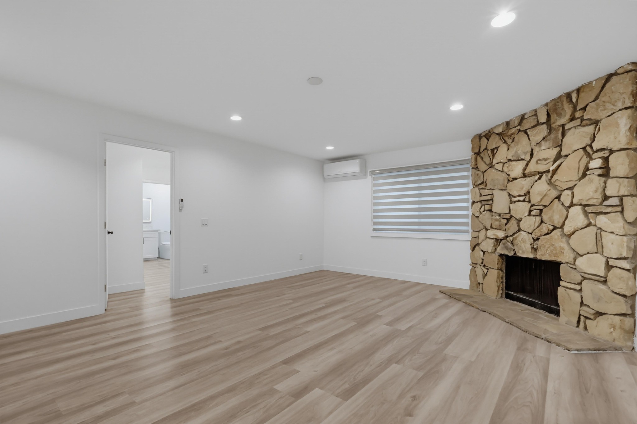 Virtual tour photo 45 of 98 for 125 Campanita Ct