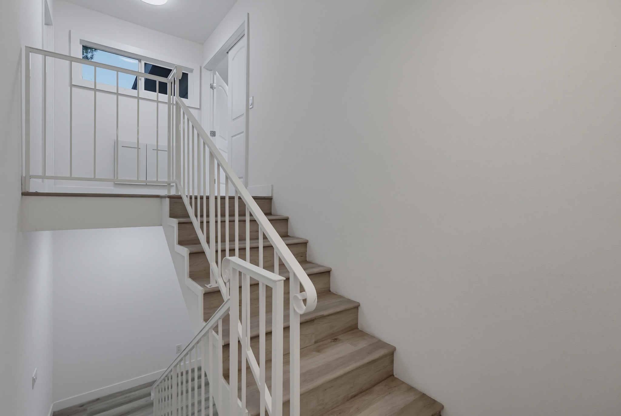 Virtual tour photo 62 of 98 for 125 Campanita Ct