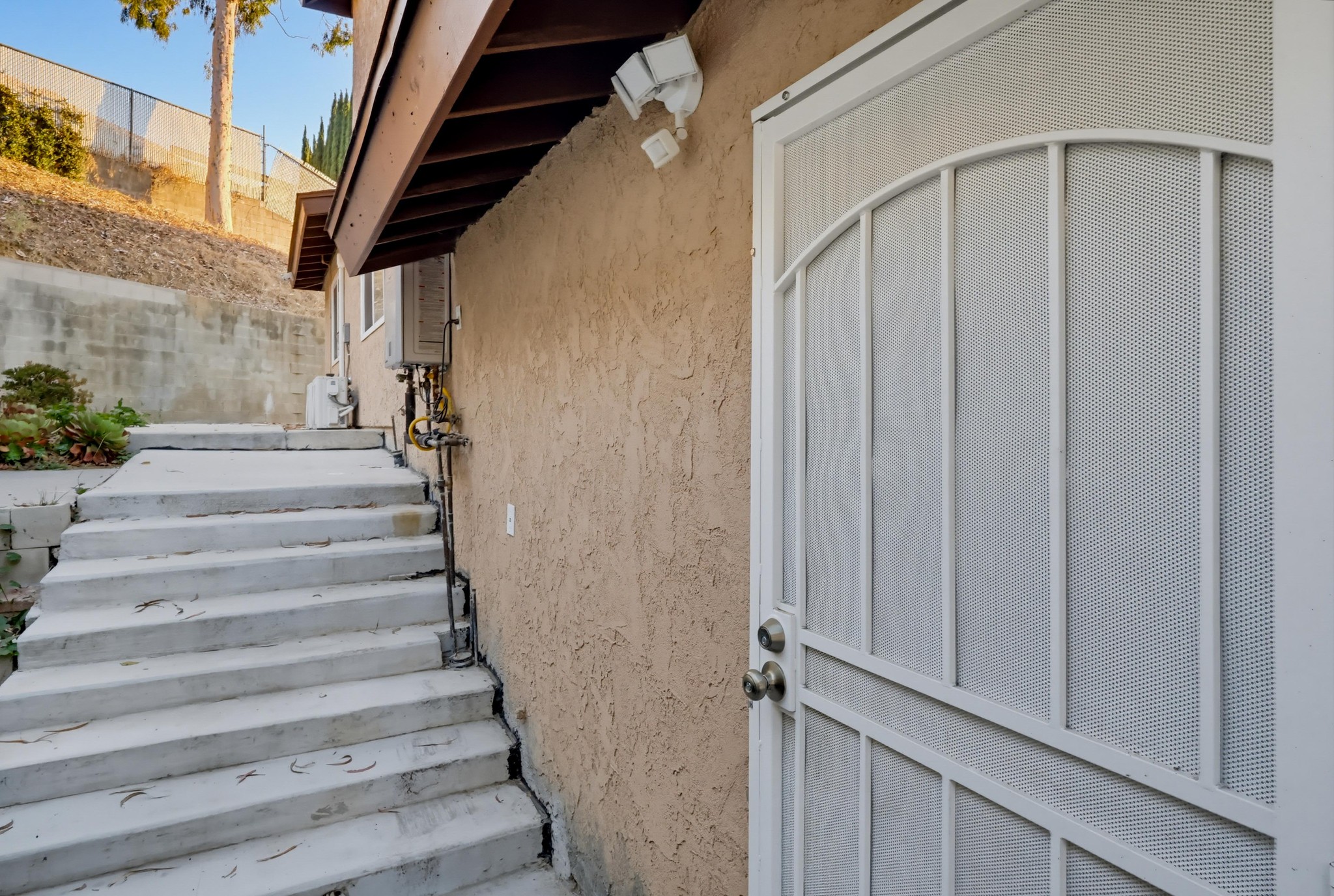 Virtual tour photo 88 of 98 for 125 Campanita Ct