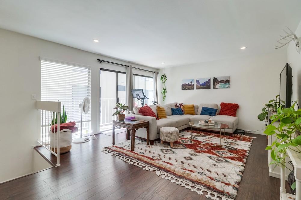Virtual tour photo 4 of 33 for 1251 Parker Pl