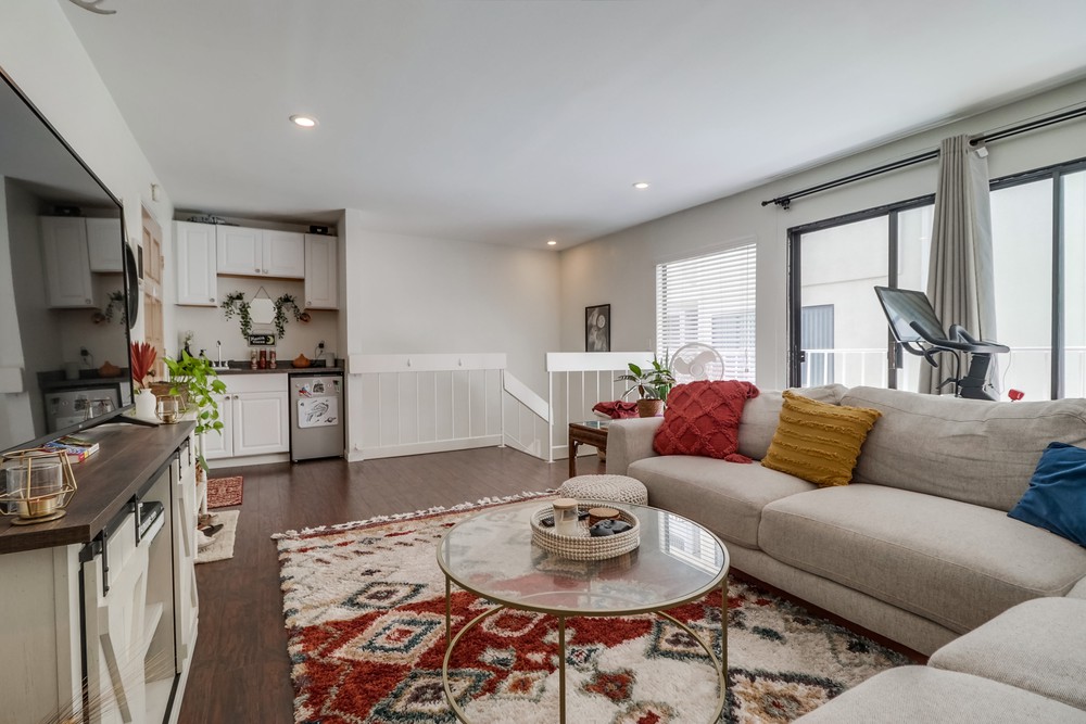 Virtual tour photo 6 of 33 for 1251 Parker Pl