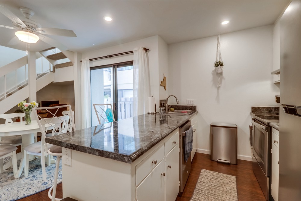 Virtual tour photo 17 of 33 for 1251 Parker Pl