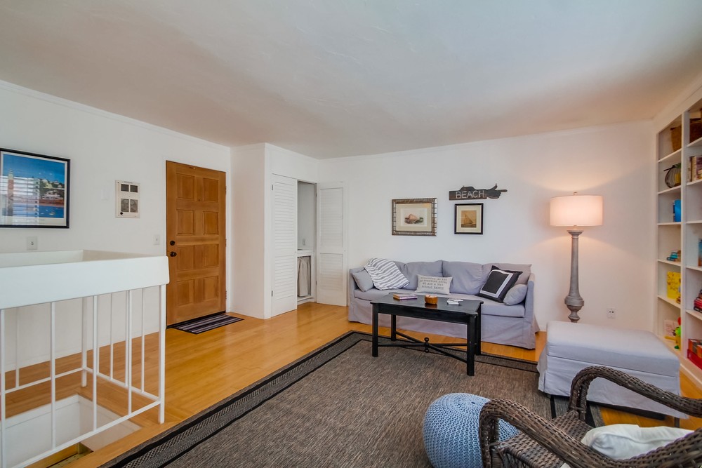Virtual tour photo 11 of 44 for 1251 Parker Pl