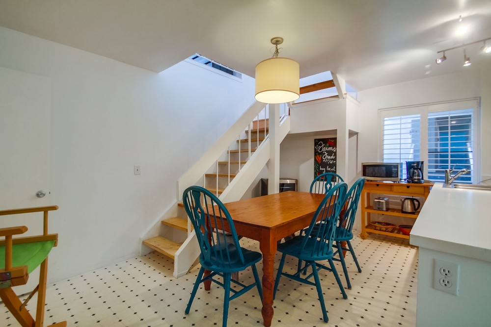 Virtual tour photo 14 of 44 for 1251 Parker Pl