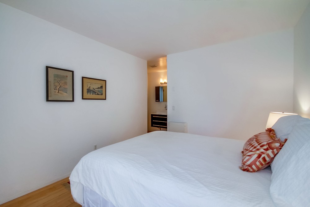 Virtual tour photo 25 of 44 for 1251 Parker Pl