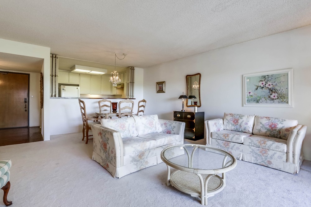 Virtual tour photo 14 of 37 for 12515 Oaks N Dr UNIT 233