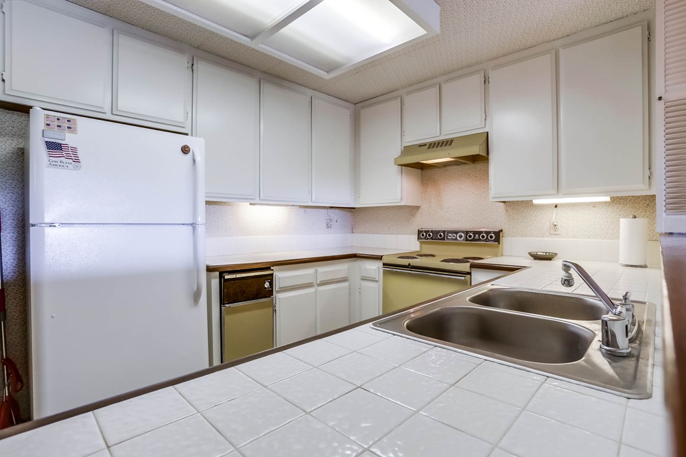 Virtual tour photo 18 of 37 for 12515 Oaks N Dr UNIT 233