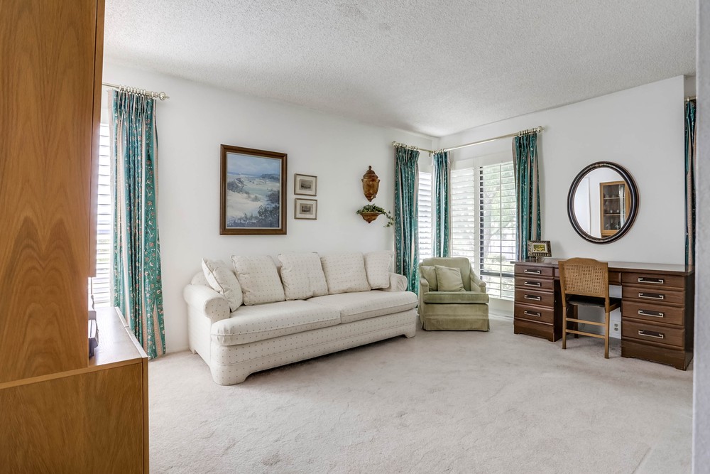 Virtual tour photo 24 of 37 for 12515 Oaks N Dr UNIT 233