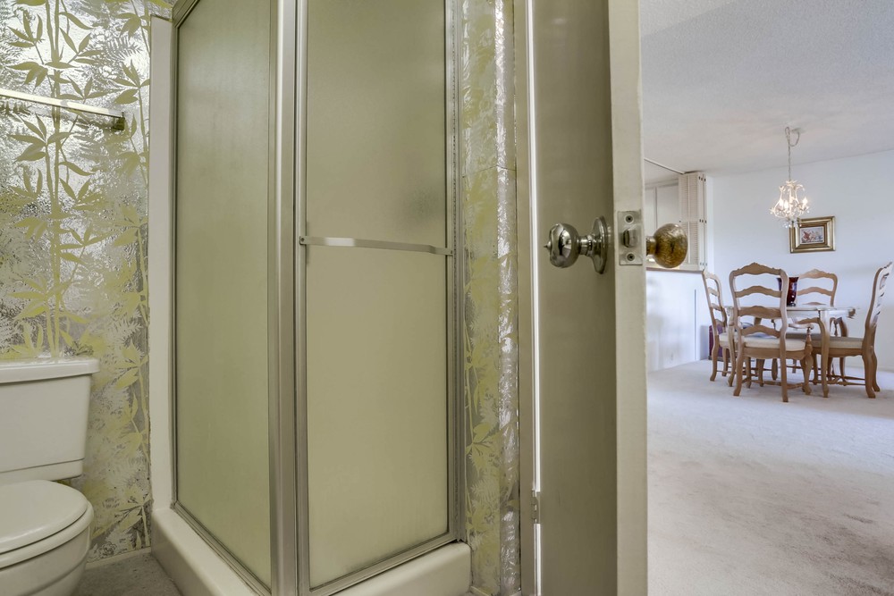 Virtual tour photo 35 of 37 for 12515 Oaks N Dr UNIT 233