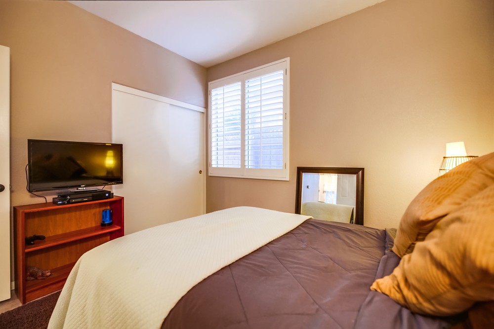 Virtual tour photo 40 of 80 for 12525 Picrus St