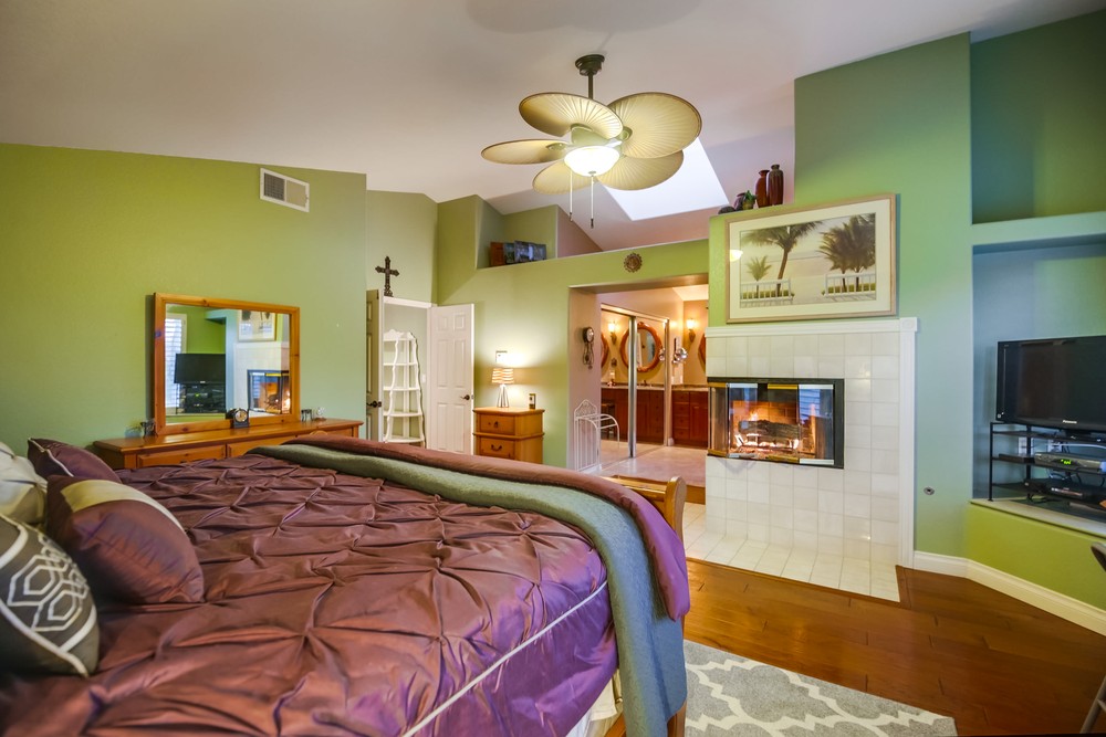 Virtual tour photo 49 of 80 for 12525 Picrus St