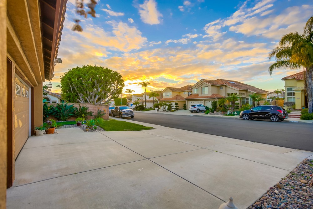 Virtual tour photo 72 of 80 for 12525 Picrus St