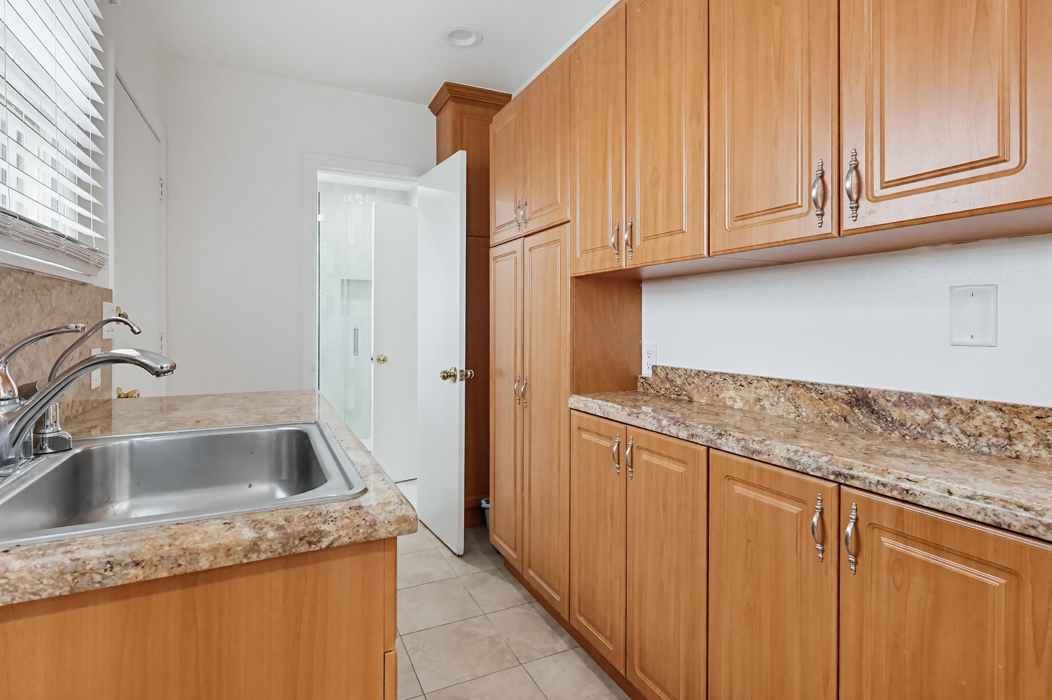Virtual tour photo 26 of 54 for 12528 Albers St