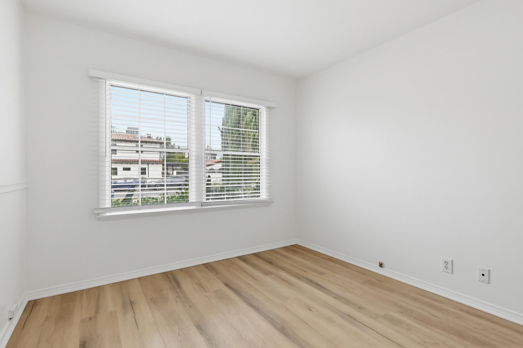 Virtual tour photo 39 of 54 for 12528 Albers St