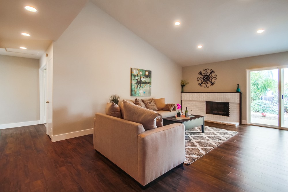 Virtual tour photo 9 of 57 for 12528 Lomica Dr