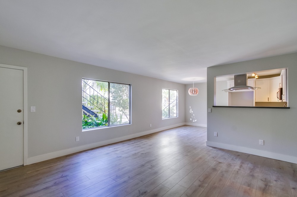 Virtual tour photo 6 of 16 for 1254 Robinson Ave #2