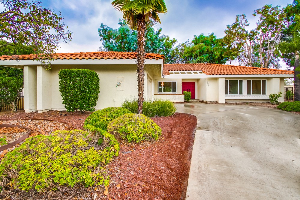 Virtual tour photo 3 of 56 for 12541 Camino Vuelo