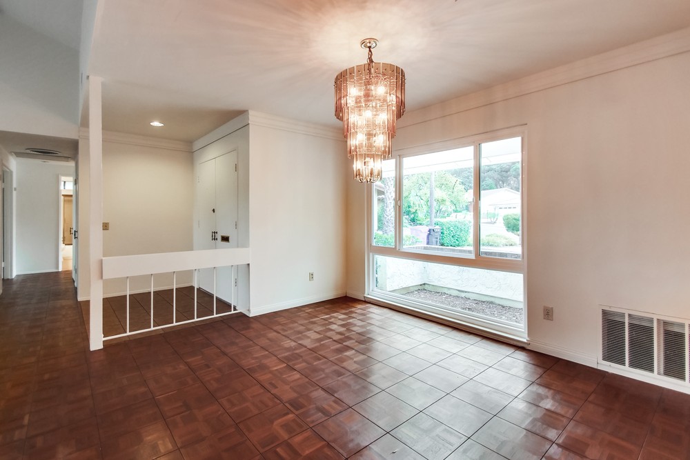 Virtual tour photo 11 of 56 for 12541 Camino Vuelo