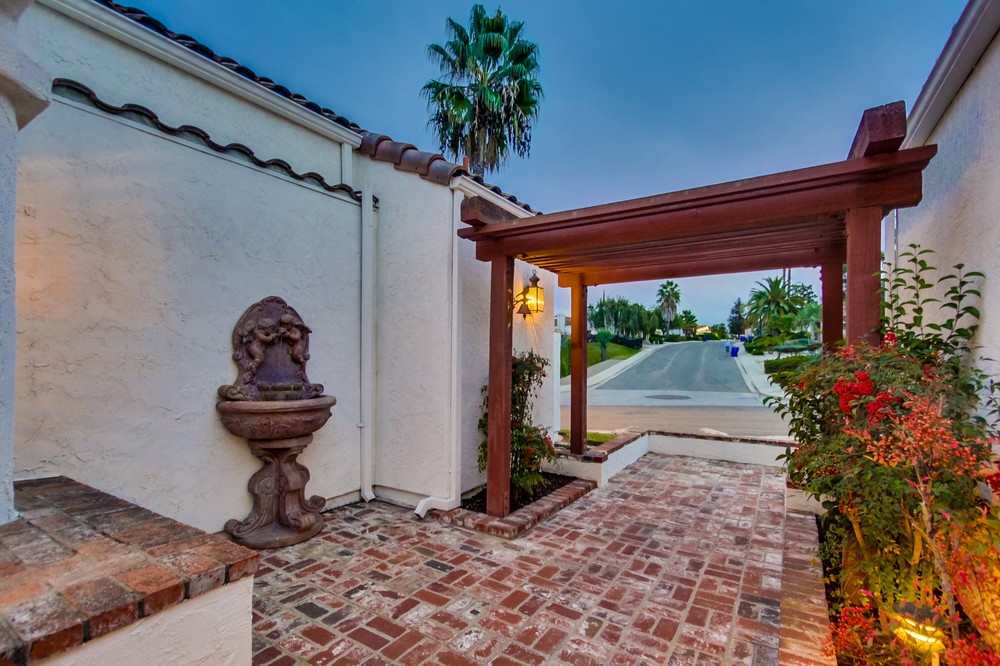 Virtual tour photo 8 of 69 for 12546 Avenida Tineo