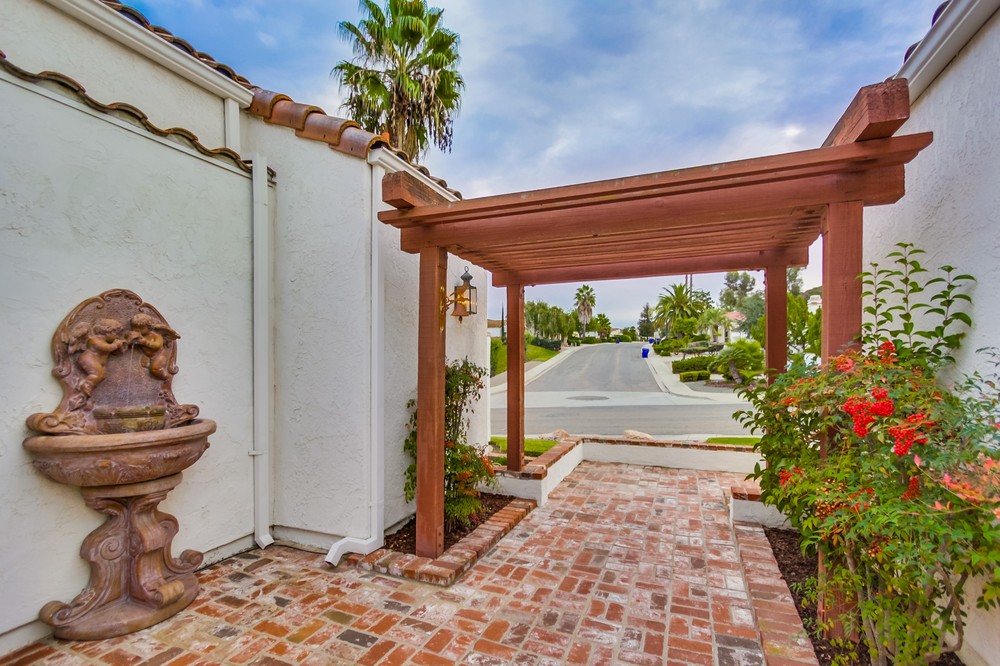 Virtual tour photo 55 of 69 for 12546 Avenida Tineo