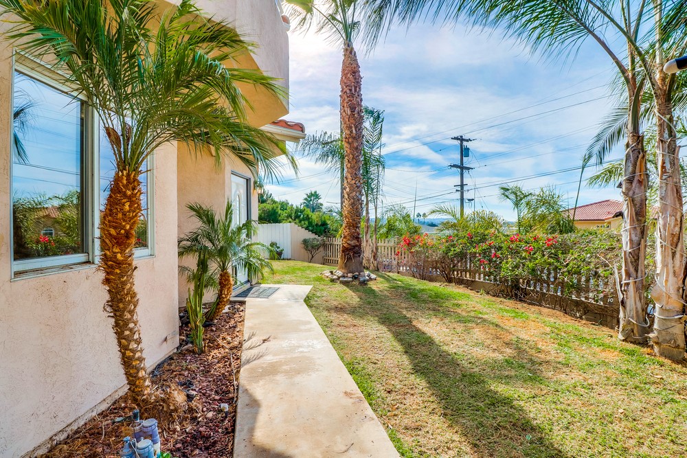 Virtual tour photo 5 of 52 for 1255 Gertrude St