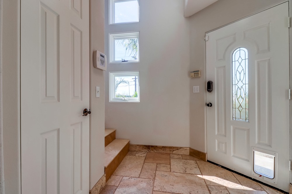 Virtual tour photo 9 of 52 for 1255 Gertrude St