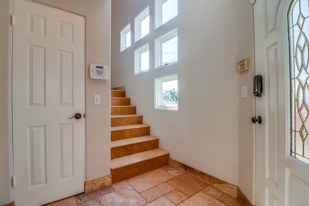 Virtual tour photo 10 of 52 for 1255 Gertrude St