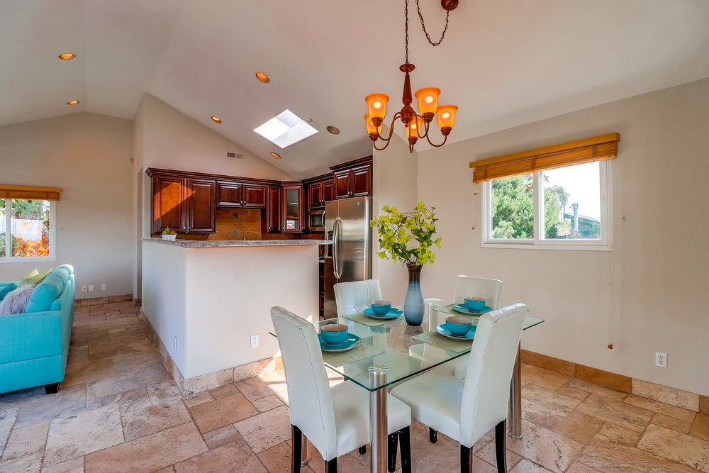 Virtual tour photo 13 of 52 for 1255 Gertrude St