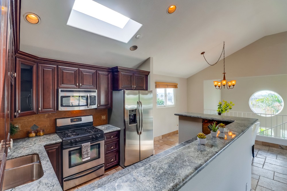 Virtual tour photo 22 of 52 for 1255 Gertrude St