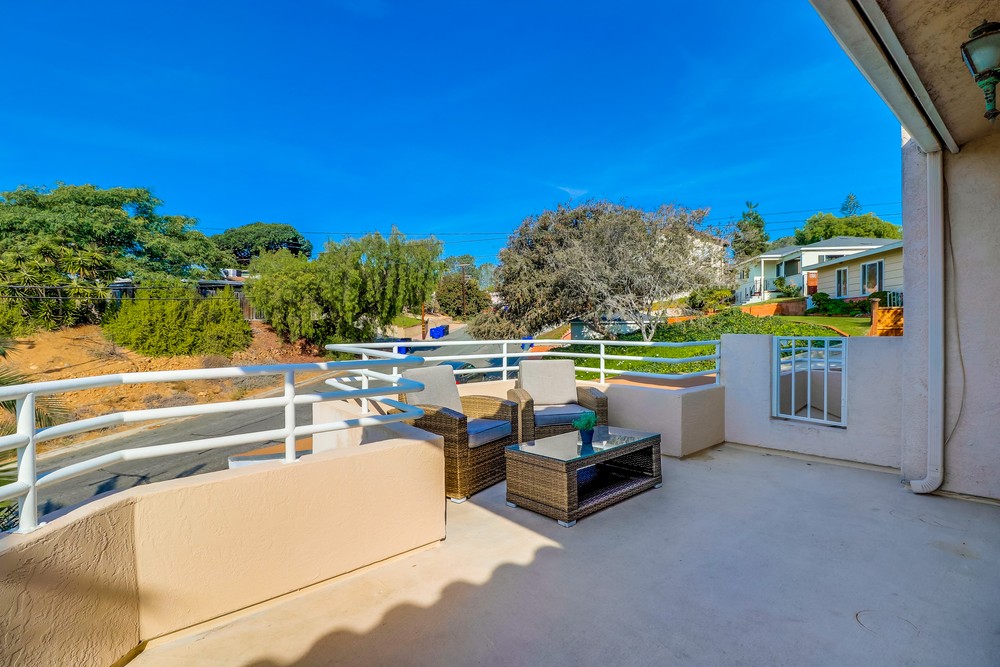 Virtual tour photo 33 of 52 for 1255 Gertrude St