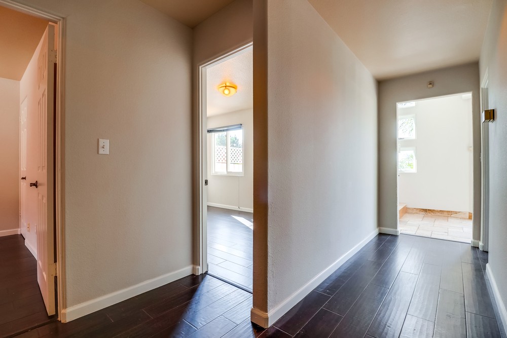 Virtual tour photo 34 of 52 for 1255 Gertrude St