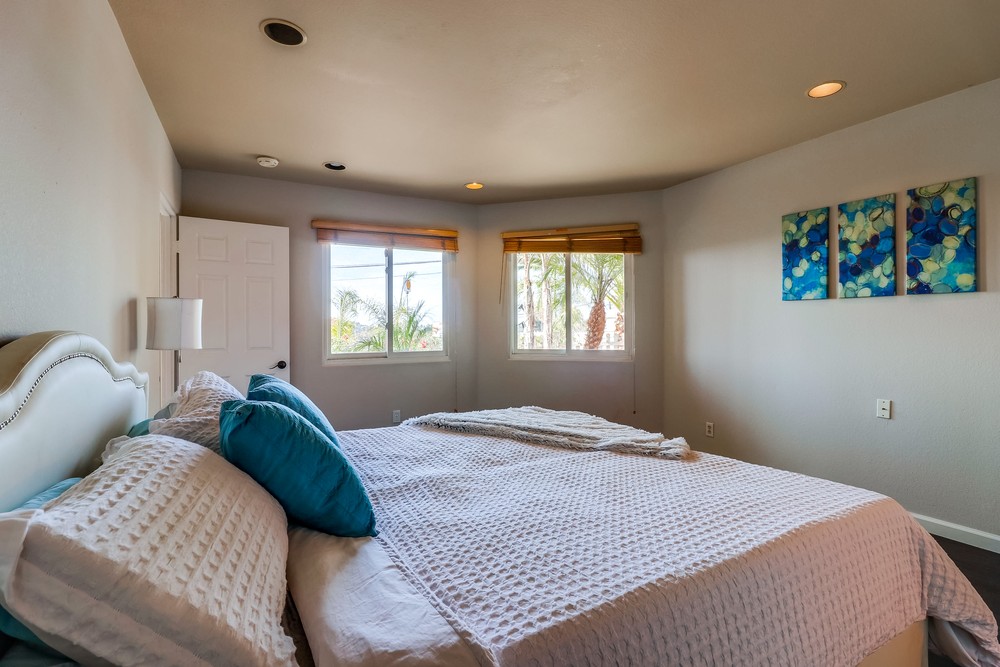 Virtual tour photo 38 of 52 for 1255 Gertrude St