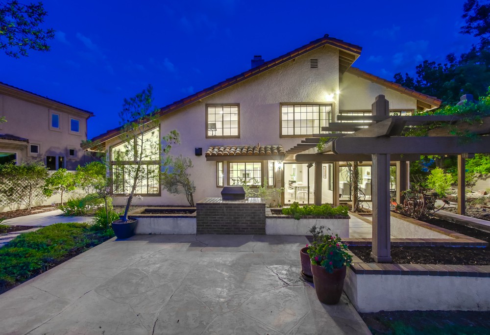Virtual tour photo 15 of 98 for 12550 Fairbrook Rd