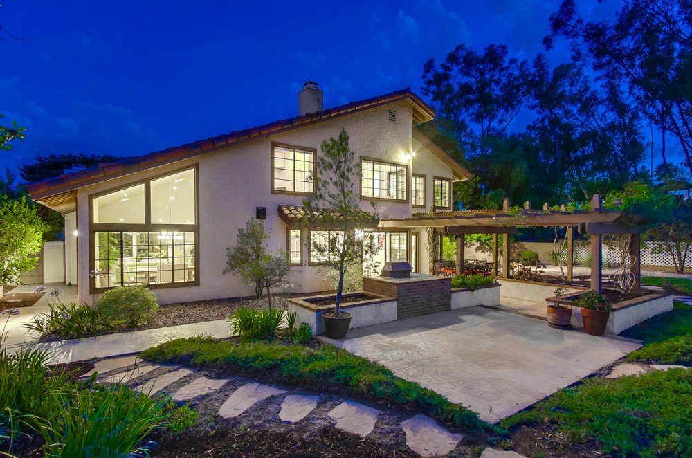 Virtual tour photo 16 of 98 for 12550 Fairbrook Rd