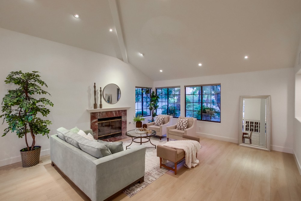 Virtual tour photo 21 of 98 for 12550 Fairbrook Rd