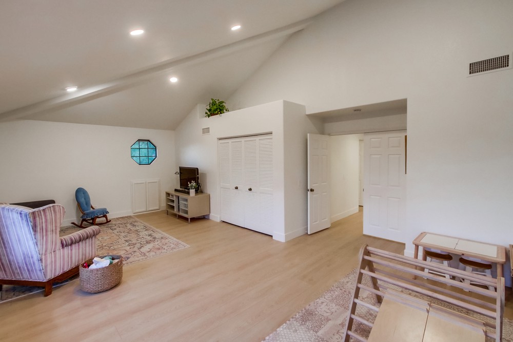 Virtual tour photo 66 of 98 for 12550 Fairbrook Rd
