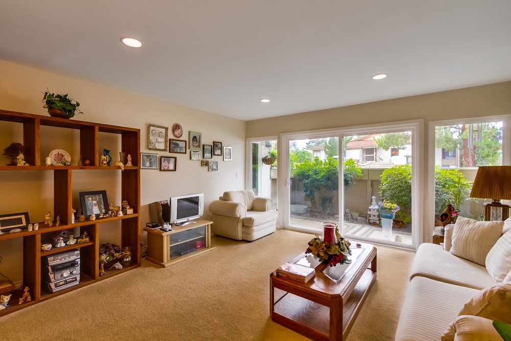 Virtual tour photo 3 of 20 for 12555 Oaks N Dr #102