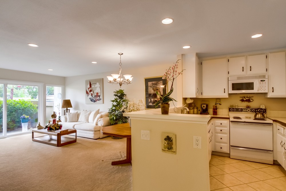 Virtual tour photo 6 of 20 for 12555 Oaks N Dr #102