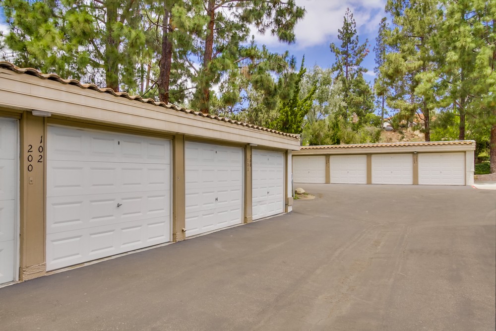 Virtual tour photo 17 of 20 for 12555 Oaks N Dr #102