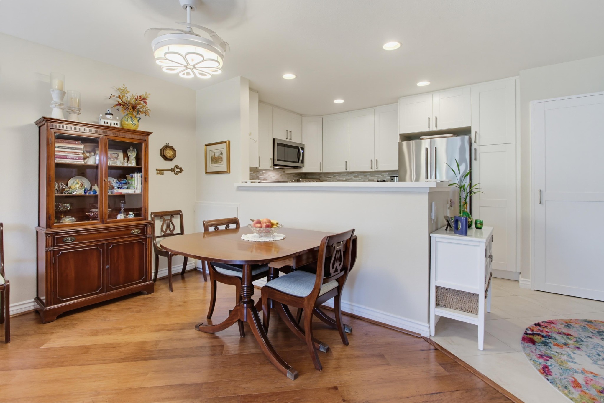 Virtual tour photo 11 of 60 for 12555 Oaks N Dr