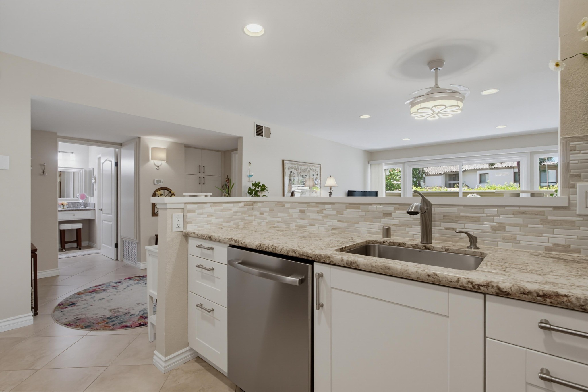 Virtual tour photo 18 of 60 for 12555 Oaks N Dr