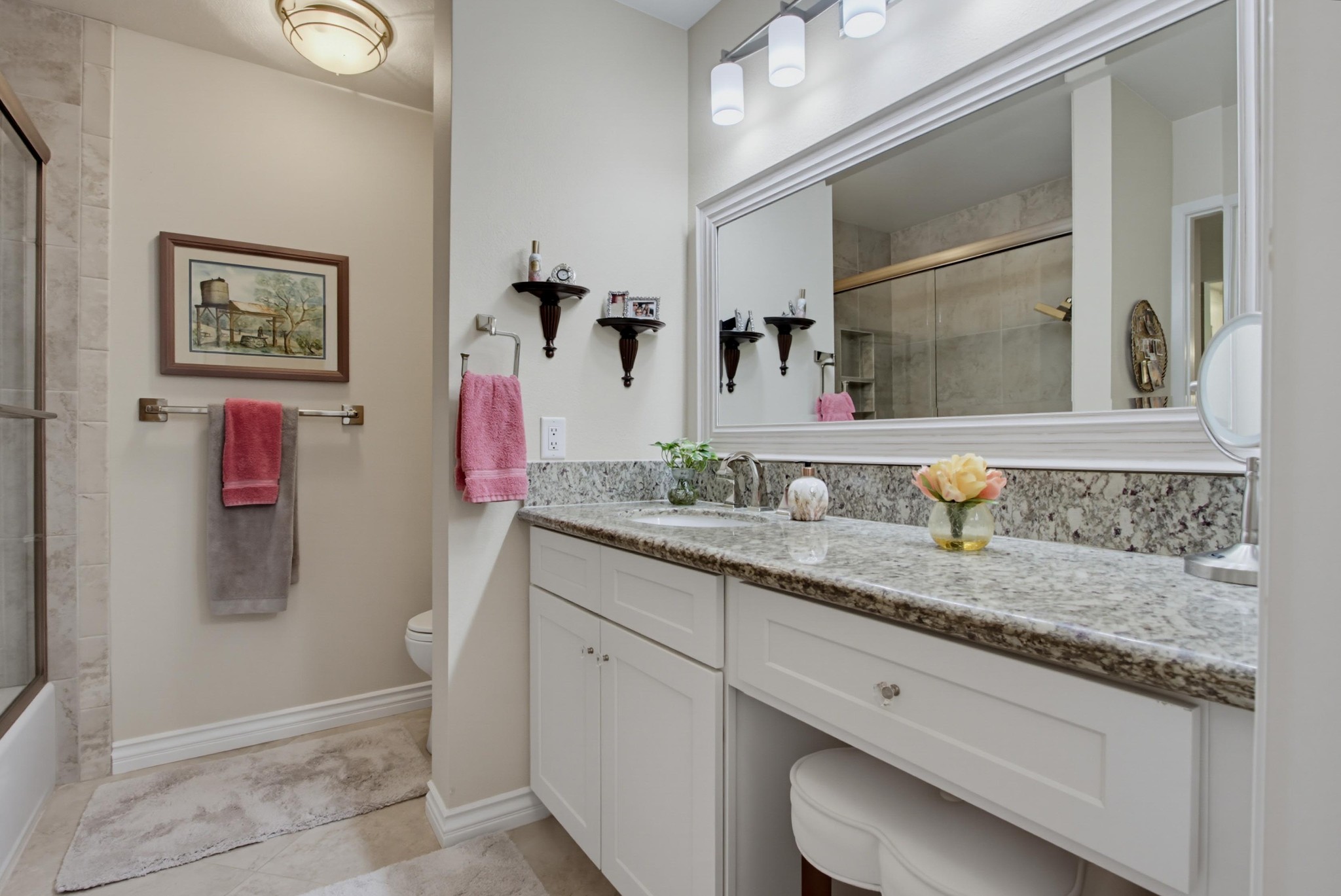 Virtual tour photo 21 of 60 for 12555 Oaks N Dr