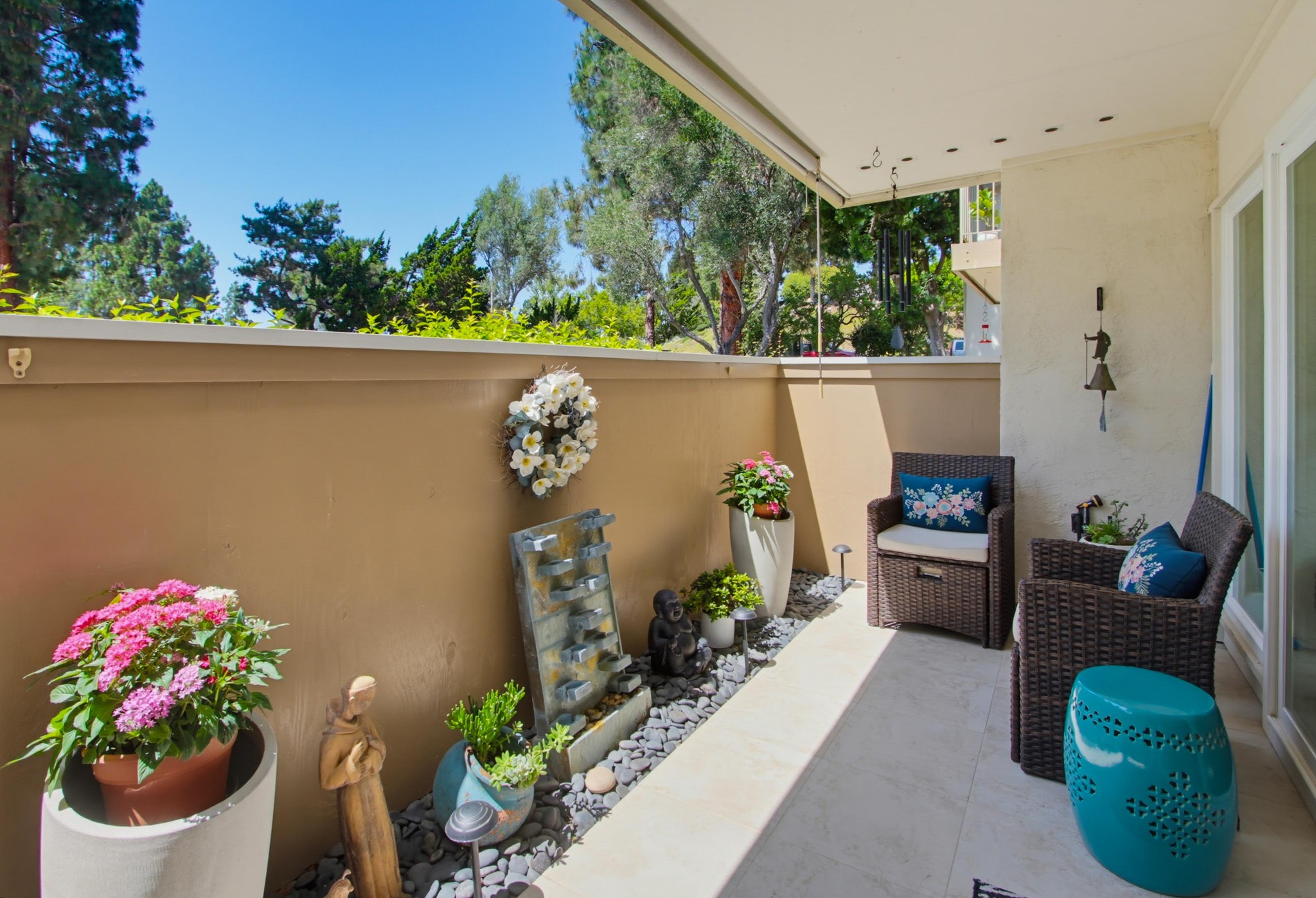 Virtual tour photo 28 of 60 for 12555 Oaks N Dr