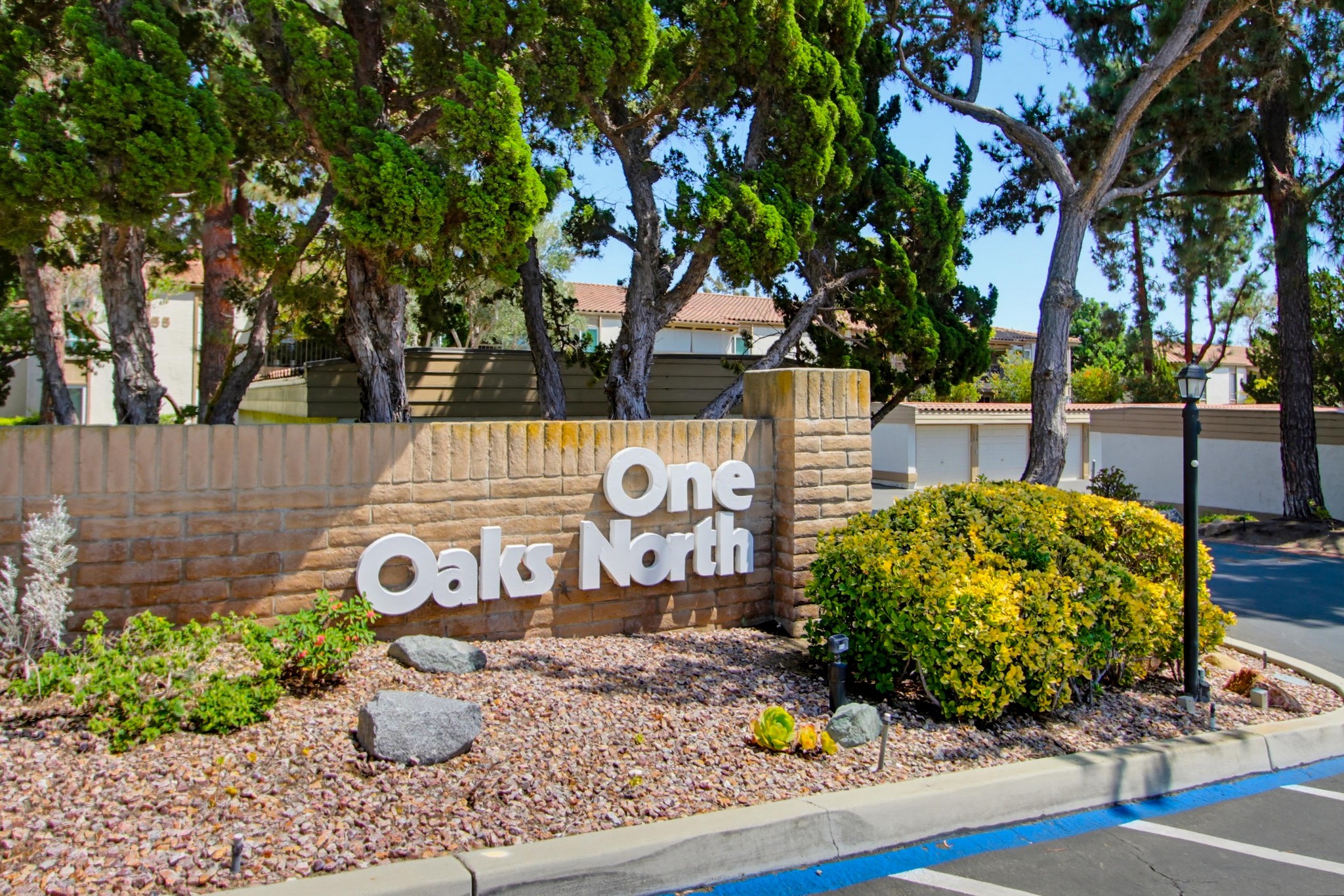 Virtual tour photo 37 of 60 for 12555 Oaks N Dr
