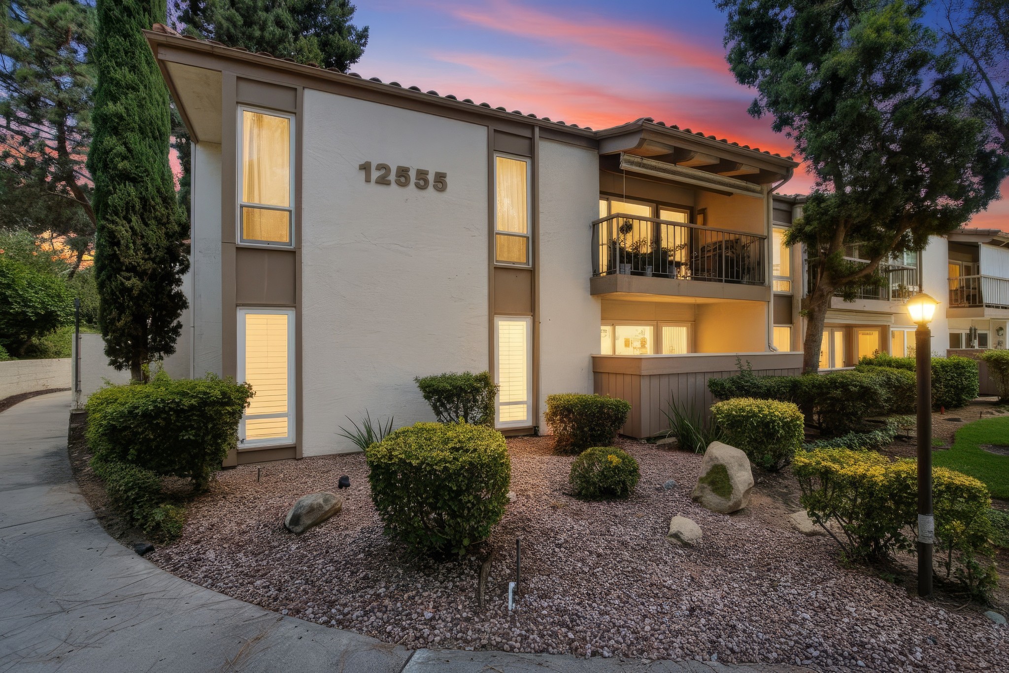 Virtual tour photo 38 of 60 for 12555 Oaks N Dr